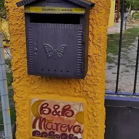 לינה וארוחת בוקר Mareva פורטו קונטה